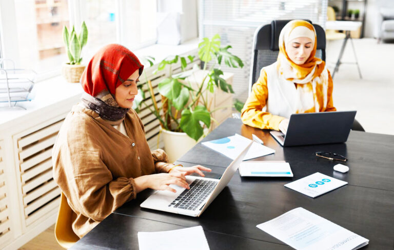 Two Dubai HR women professionals at a leading HR consultancy office