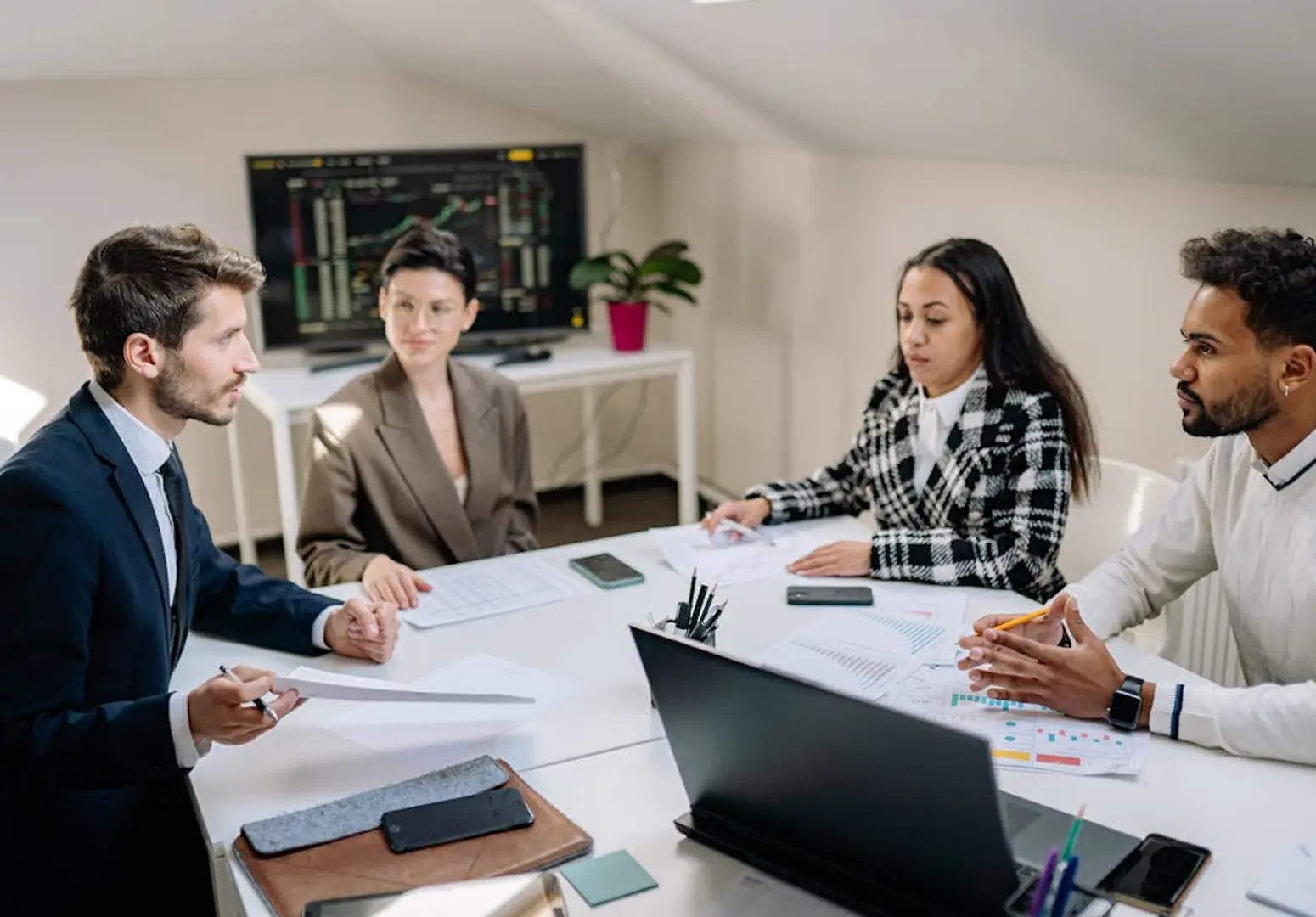 What Is an HR Audit and Why UAE Companies Can’t Ignore It